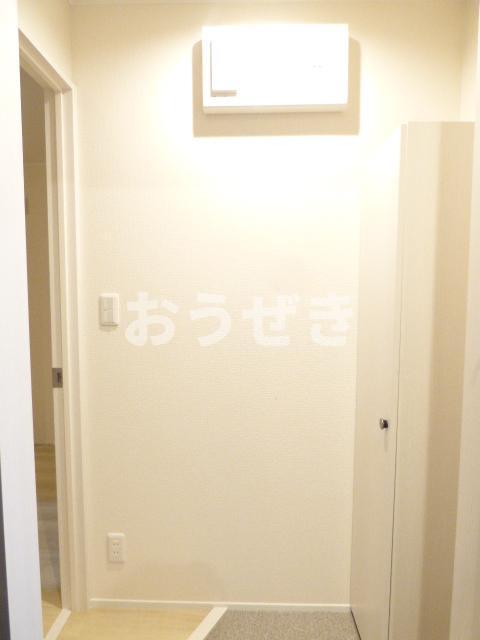 玄関　?