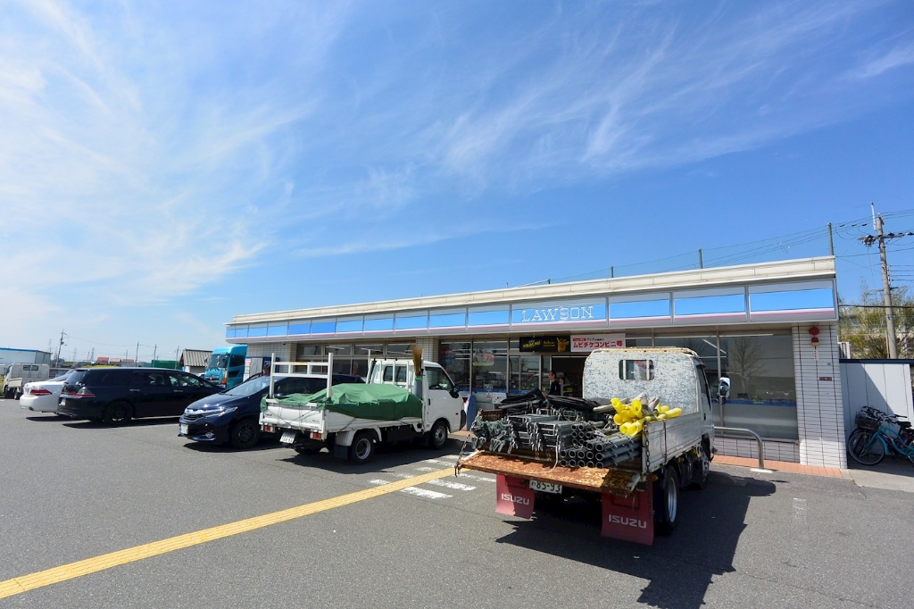 コンビニ　ローソン 枚方出口五丁目店（コンビニ）まで644m