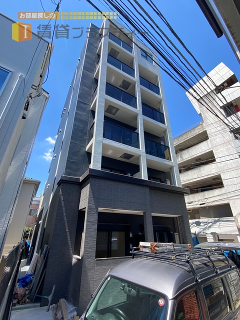 建物外観　デザイン性のある鉄筋コンクリートマンション。