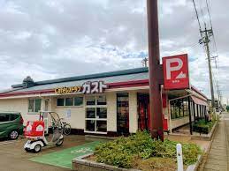 飲食店　ガスト 尾西店(から好し取扱店)（飲食店）まで414m