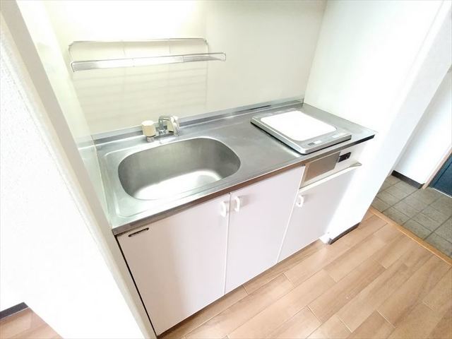 キッチン　別部屋参考写真です