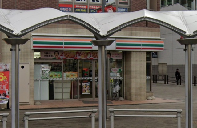 コンビニ　セブン-イレブン 浦和美園駅前店（コンビニ）まで516m