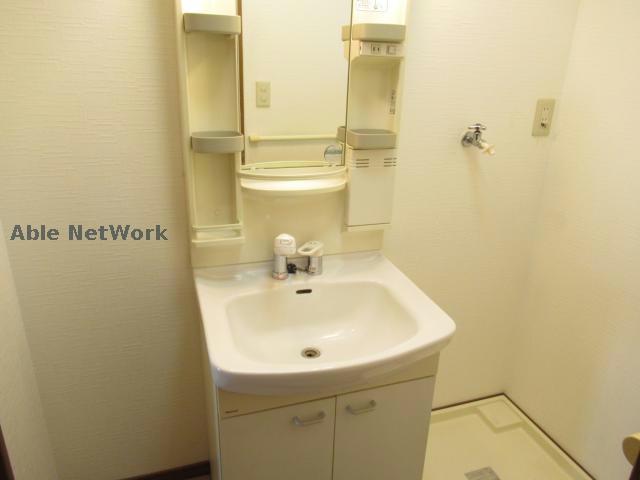 洗面設備　※同物件、別部屋の写真です