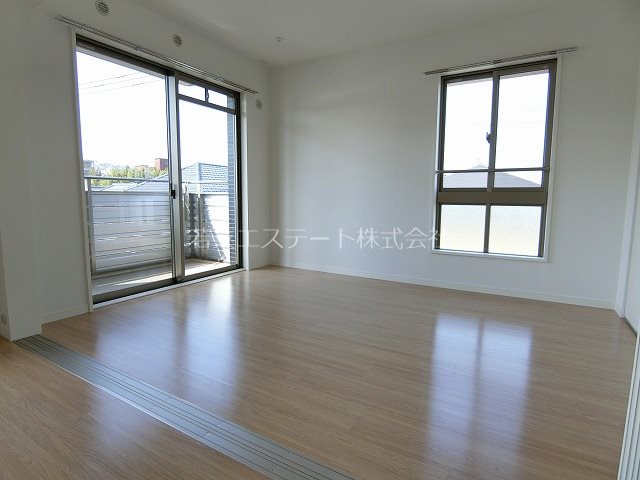 その他部屋・スペース　南側洋室