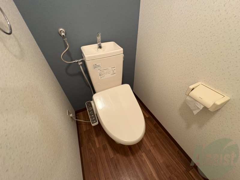 トイレ　トイレです。ウォシュレット付を探している方、おすすめです。
