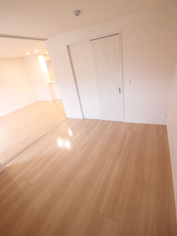 その他部屋・スペース　リビング横の洋室です