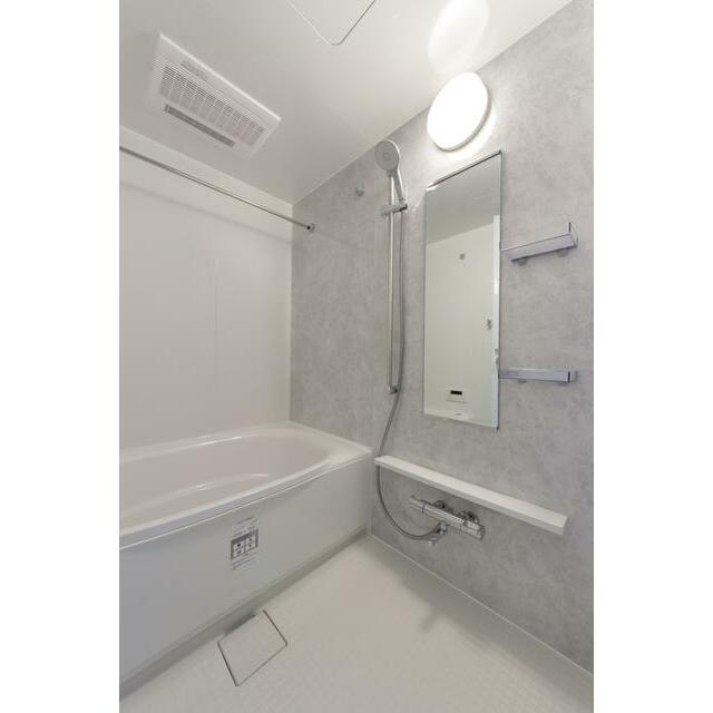 バス・シャワールーム　※写真は同タイプ住戸です。