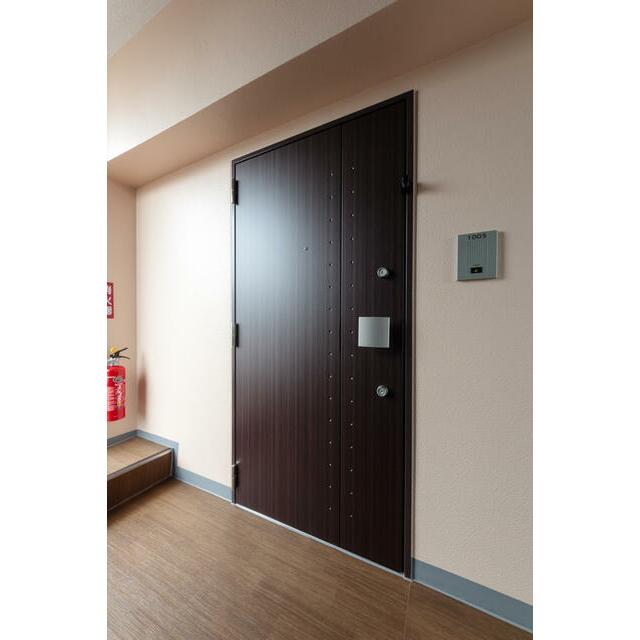 玄関　※写真は同タイプ住戸です。