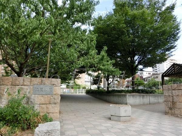 公園　桃谷公園（公園）まで553m