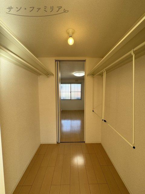 収納　同物件別部屋写真