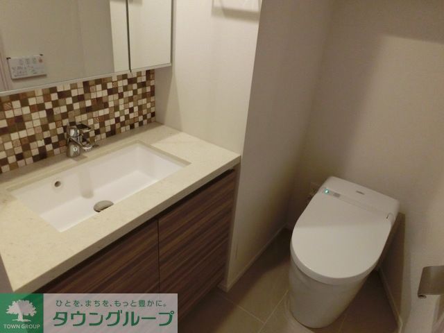 洗面設備　Aタイプ2015年3月撮影 同タイプ801号室の写真です。