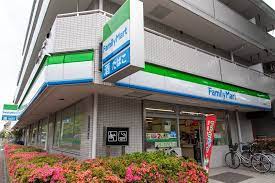 コンビニ　ファミリーマート 下丸子三丁目店（コンビニ）まで161m