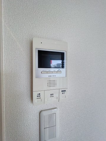 セキュリティ　来訪者が確認できる女性に安心の「TVモニターホン」