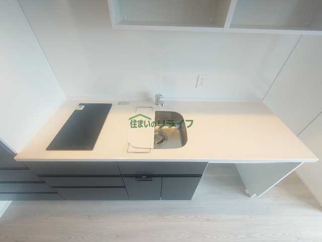 キッチン　※参考写真　同タイプ（間取り）1409号室の写真となります。