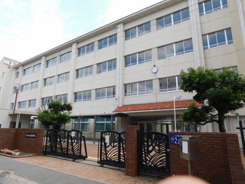 中学校　神戸市立本庄中学校（中学校）まで1418m