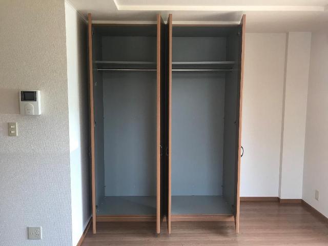 収納　クローゼット