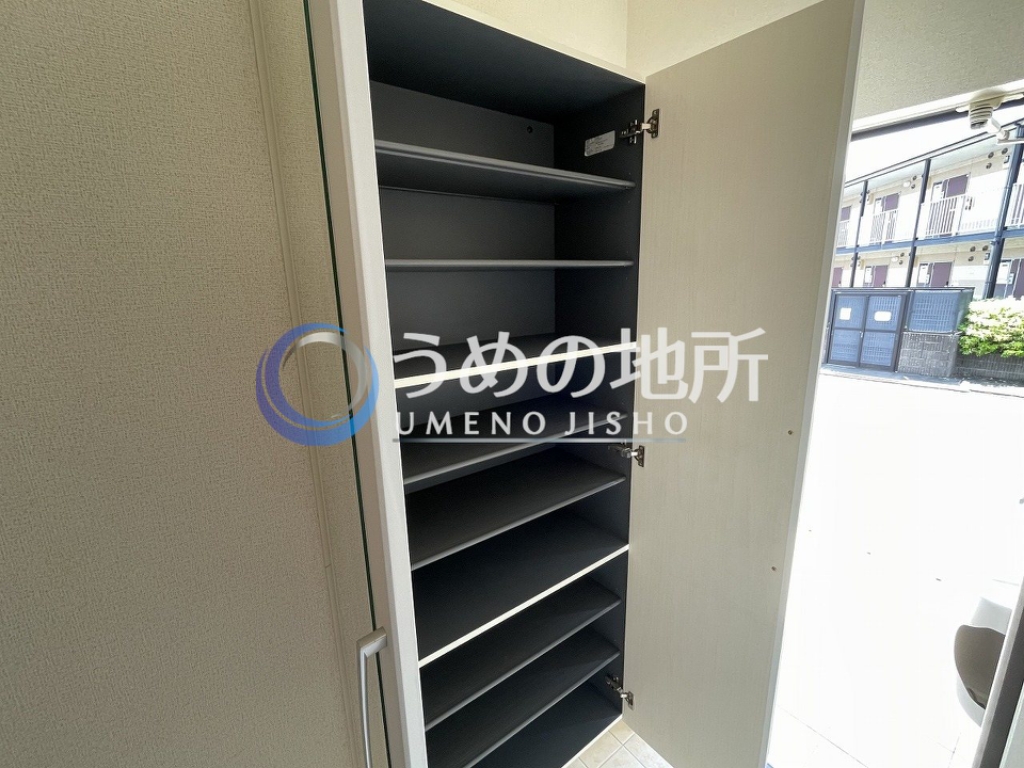 収納　靴箱