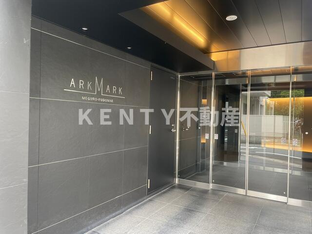 エントランス　建物の内部です