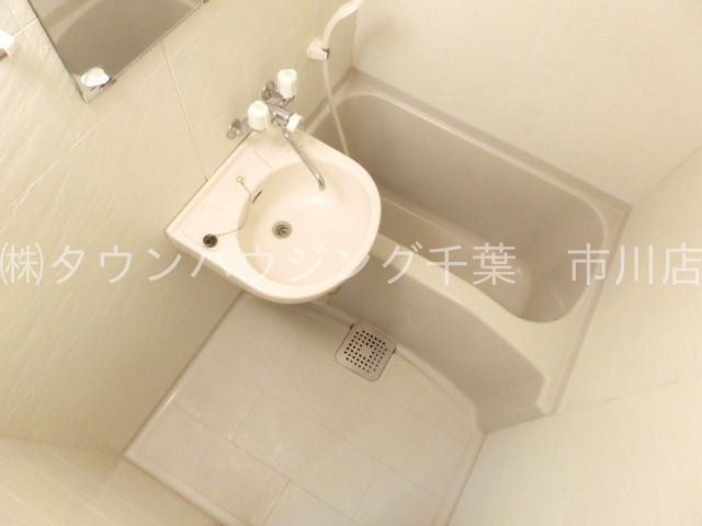 バス・シャワールーム　ゆったりバスタイム