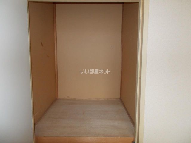 ウィンディア長村 IIの内装写真