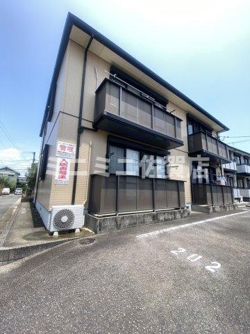 建物外観　佐賀駅までに徒歩約10分です♪
