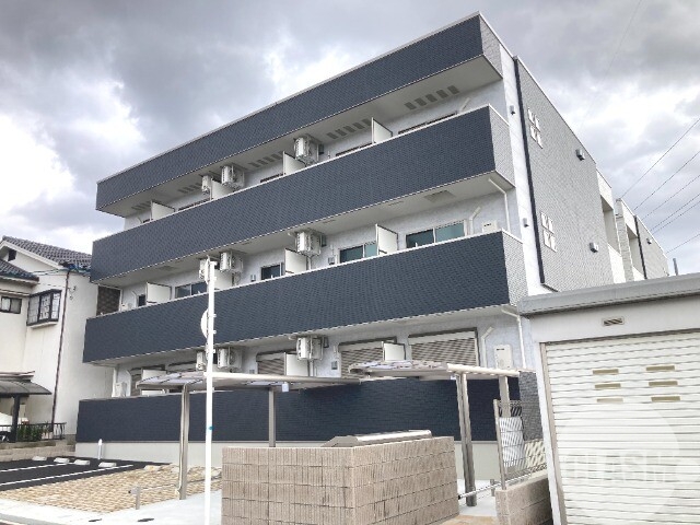 建物外観　住環境良好です♪