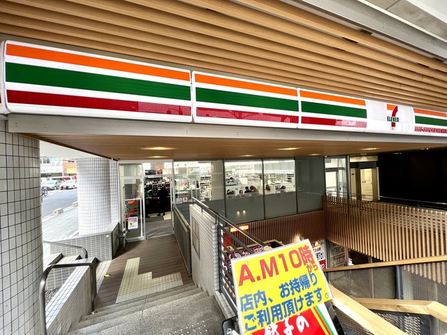 コンビニ　セブンイレブン大阪南本町2丁目店（コンビニ）まで100m