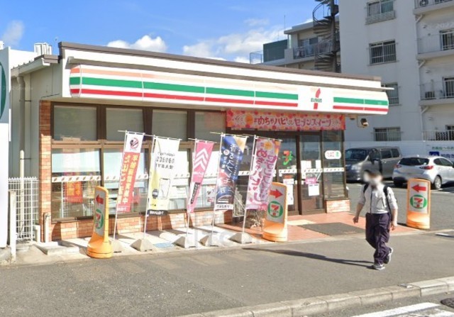 コンビニ　セブンイレブン　吹田江坂町2丁目店（コンビニ）まで886m