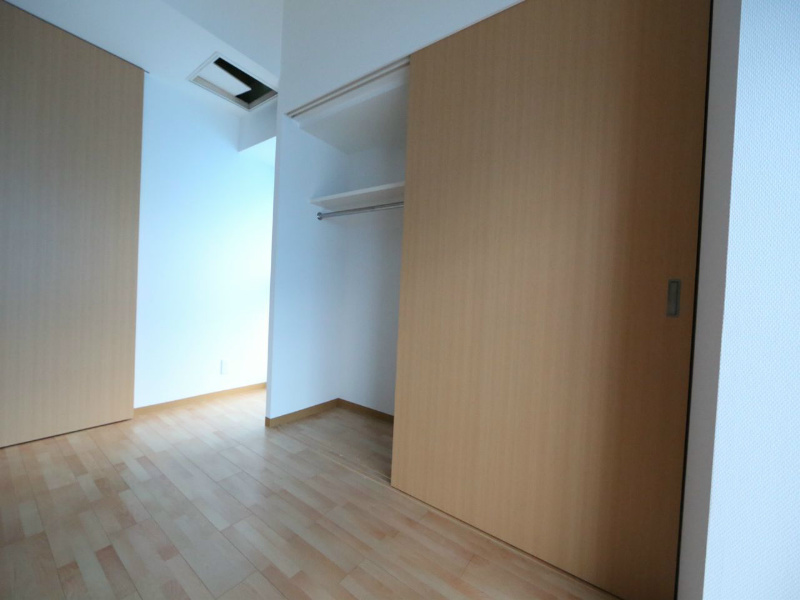 その他　クローゼット付（収納充実してます）