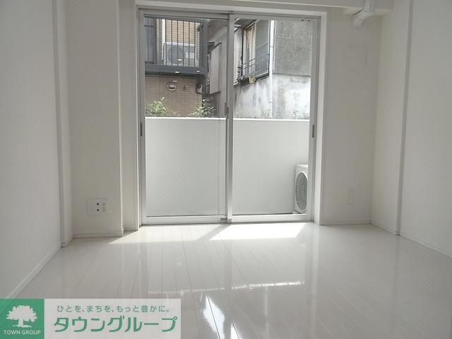 居室・リビング　☆明るいお部屋☆