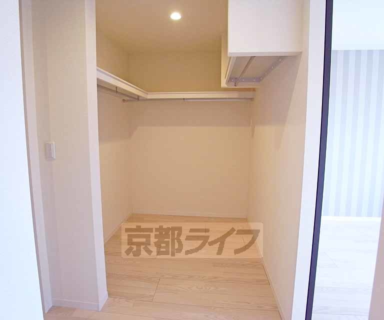 収納　ウォークインクレーゼットも広いですね。