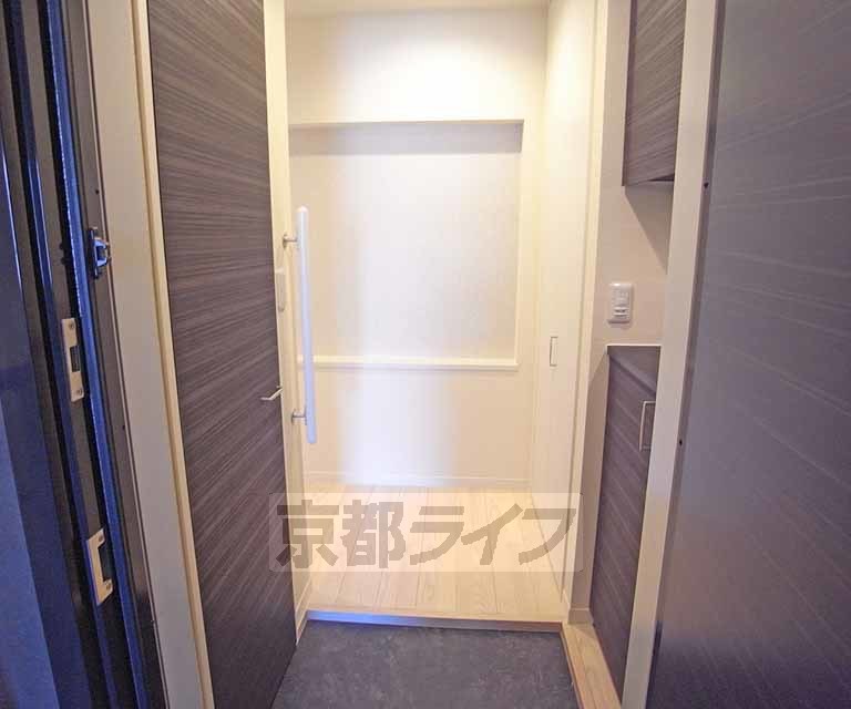 玄関　明るい玄関ですね。