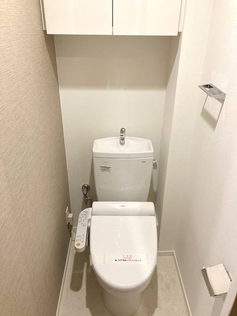 トイレ　※写真は同タイプ住戸です。