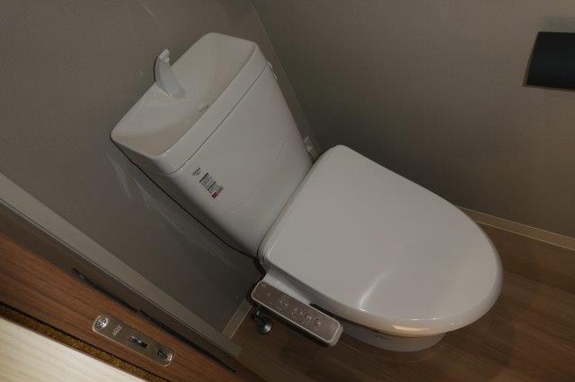 トイレ　ウォシュレット