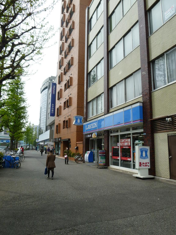 コンビニ　ローソン港白金店（コンビニ）まで260m
