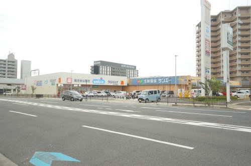 ドラックストア　ウエルシア岸和田土生店（ドラッグストア）まで536m