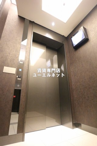 その他共有部分　エレベーターで移動もラクラク