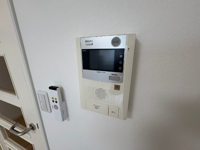 セキュリティ　モニター付インターホン