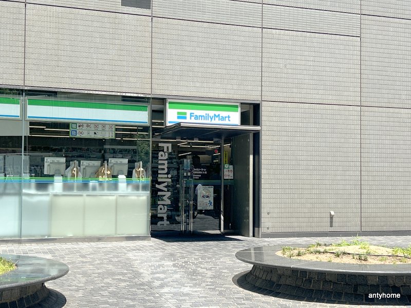 コンビニ　ファミリーマート 近鉄堂島ビル店（コンビニ）まで218m