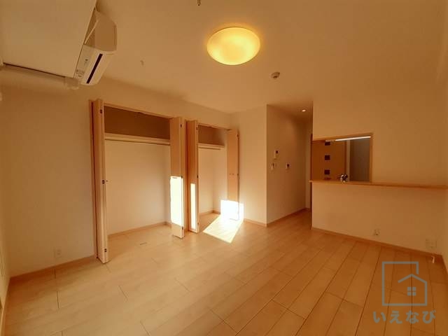近鉄奈良線 布施駅 徒歩5分 8階建 築15年の居間写真