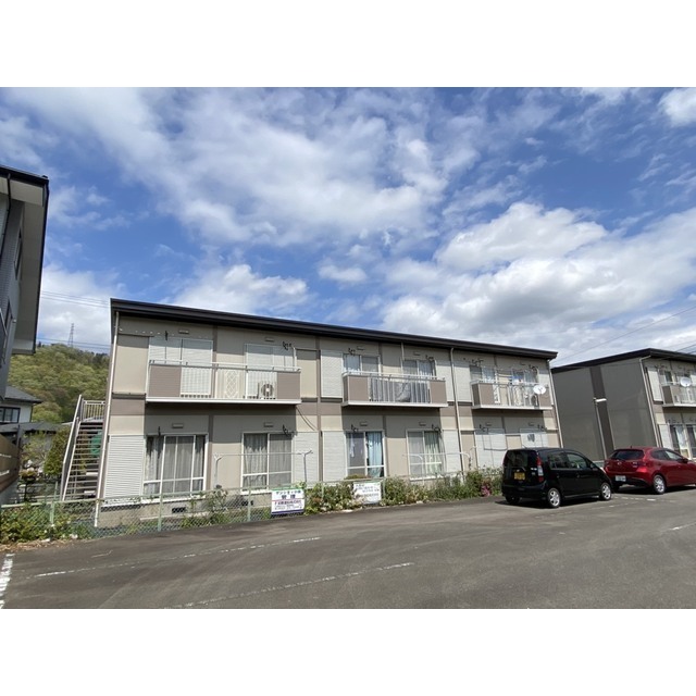 建物外観　現況とデータに相違のある場合は現況を優先