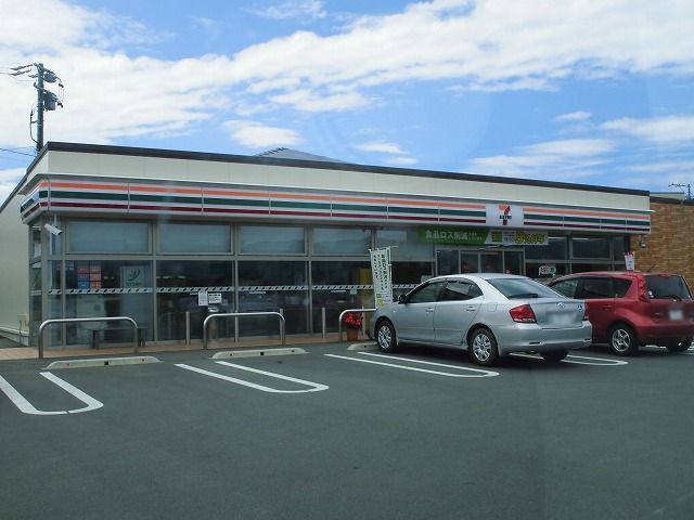 コンビニ　セブンイレブン  伊那高尾町店（コンビニ）まで1500m