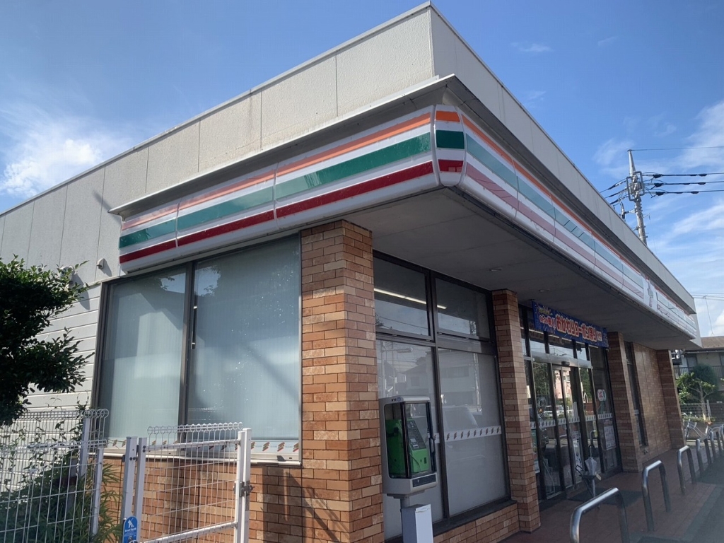 コンビニ　セブンイレブン 国立谷保南店（コンビニ）まで555m