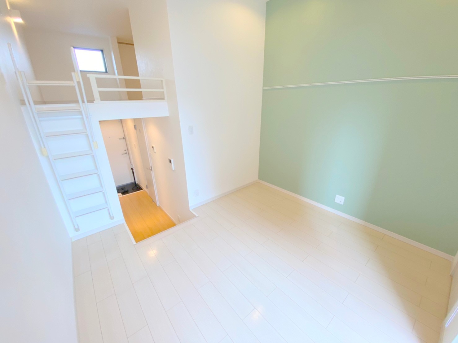 その他部屋・スペース　落ち着いた雰囲気のこのお部屋でゆっくりお休みください。