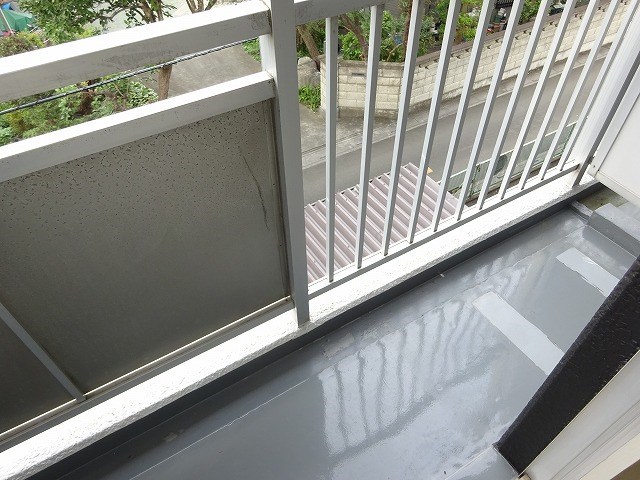 バルコニー　同物件別部屋写真です