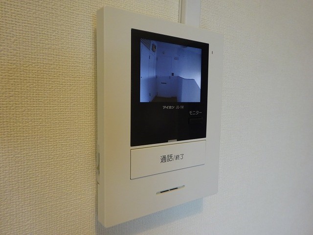 セキュリティ　同物件別部屋写真です