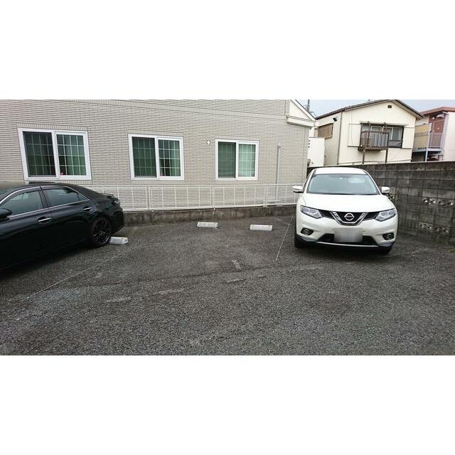駐車場　月１５，０００円