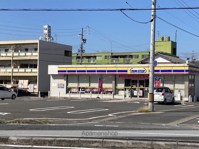 コンビニ　ミニストップ岐阜西鏡島店（コンビニ）まで443m