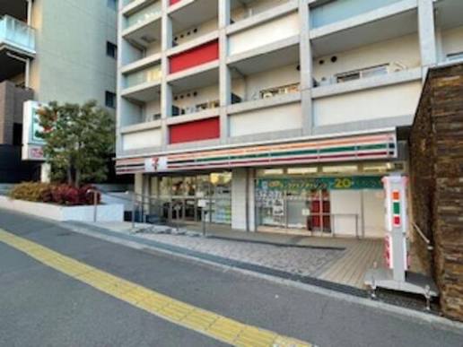 コンビニ　セブンイレブン西早稲田2丁目店（コンビニ）まで235m