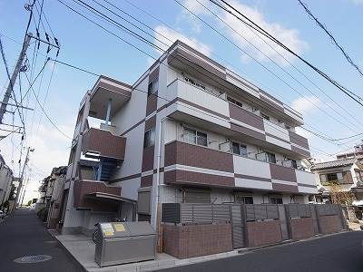 建物外観　総タイル張り